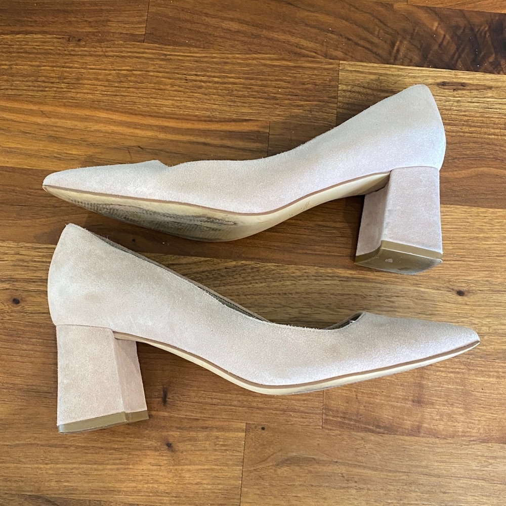Marc Fisher Lewisa Natural Blush Suede Pointed Toe Block Heel Pumps - Picture 9 of 13